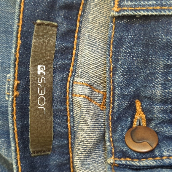 Joe's Jeans Denim Stretch Mid Rise Shorts in Melodie Size 31 - Picture 8 of 9